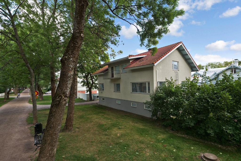 Majoitushuoneisto Tuomipuisto Apartment Наантали Екстериор снимка